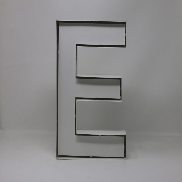 Quizzy Neon Style letter E