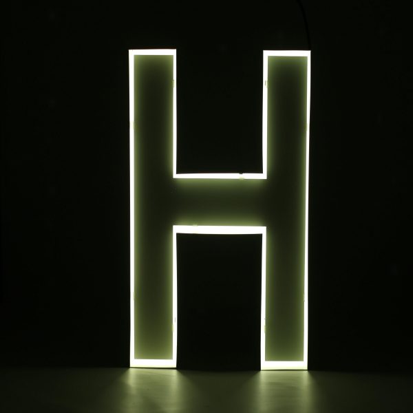 Quizzy Neon Style letter H