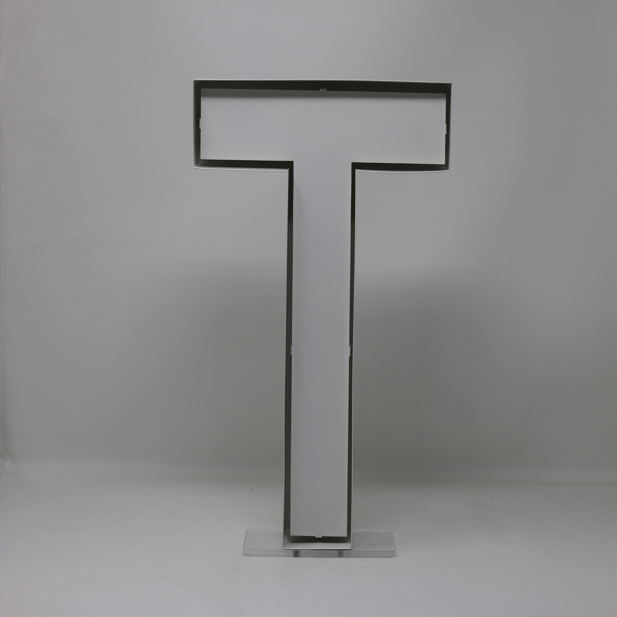 Neon Style Letter T Ilute D O O