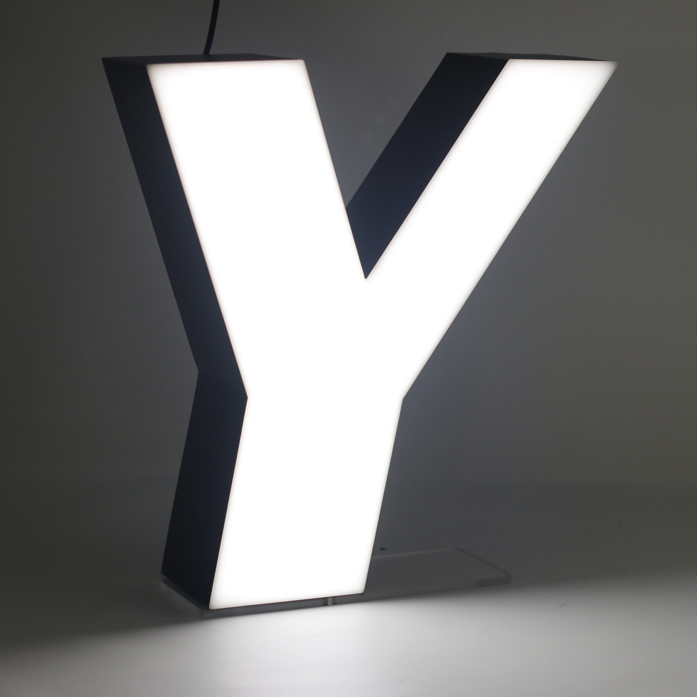 Led lighting letter Y Led lighting letter Y