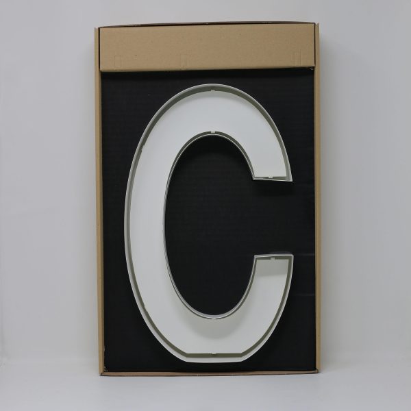 Quizzy Neon Style letter C