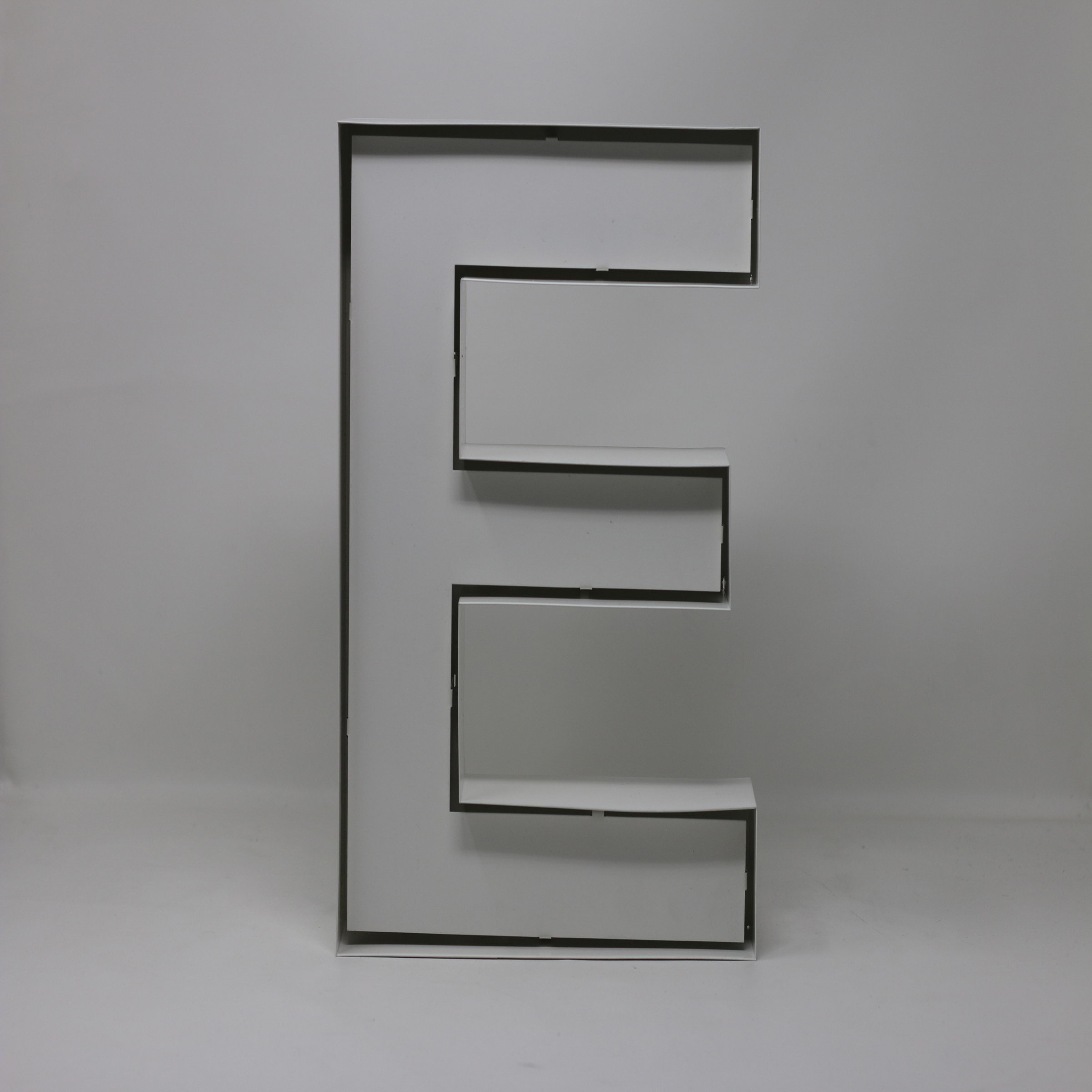 Quizzy Neon Style letter E Quizzy Neon Style letter E