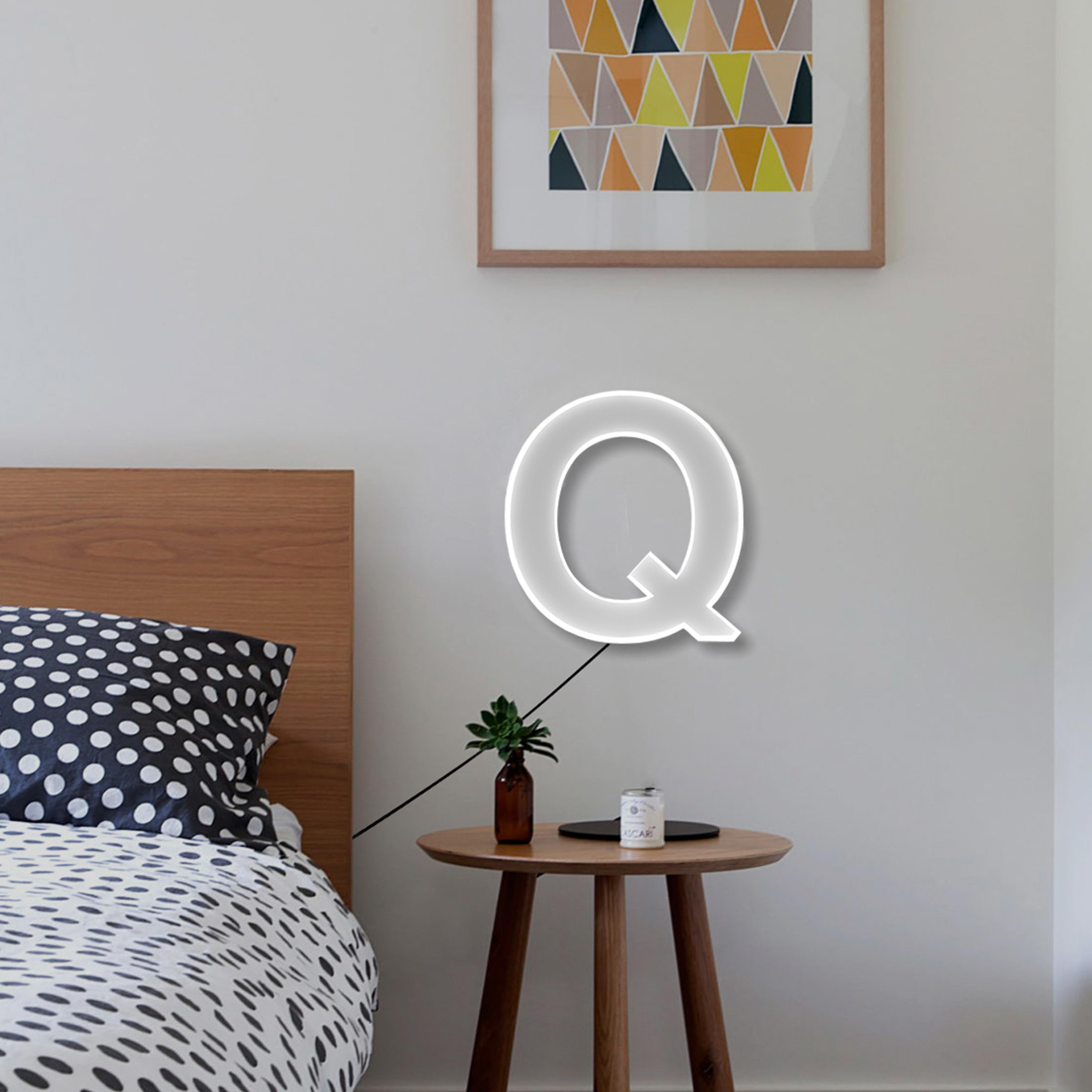 Quizzy Neon Style letter Q Quizzy Neon Style letter Q