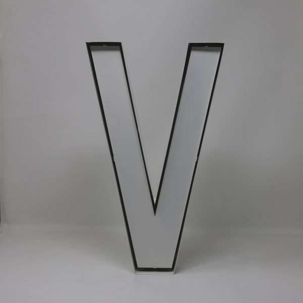 Quizzy Neon Style letter V