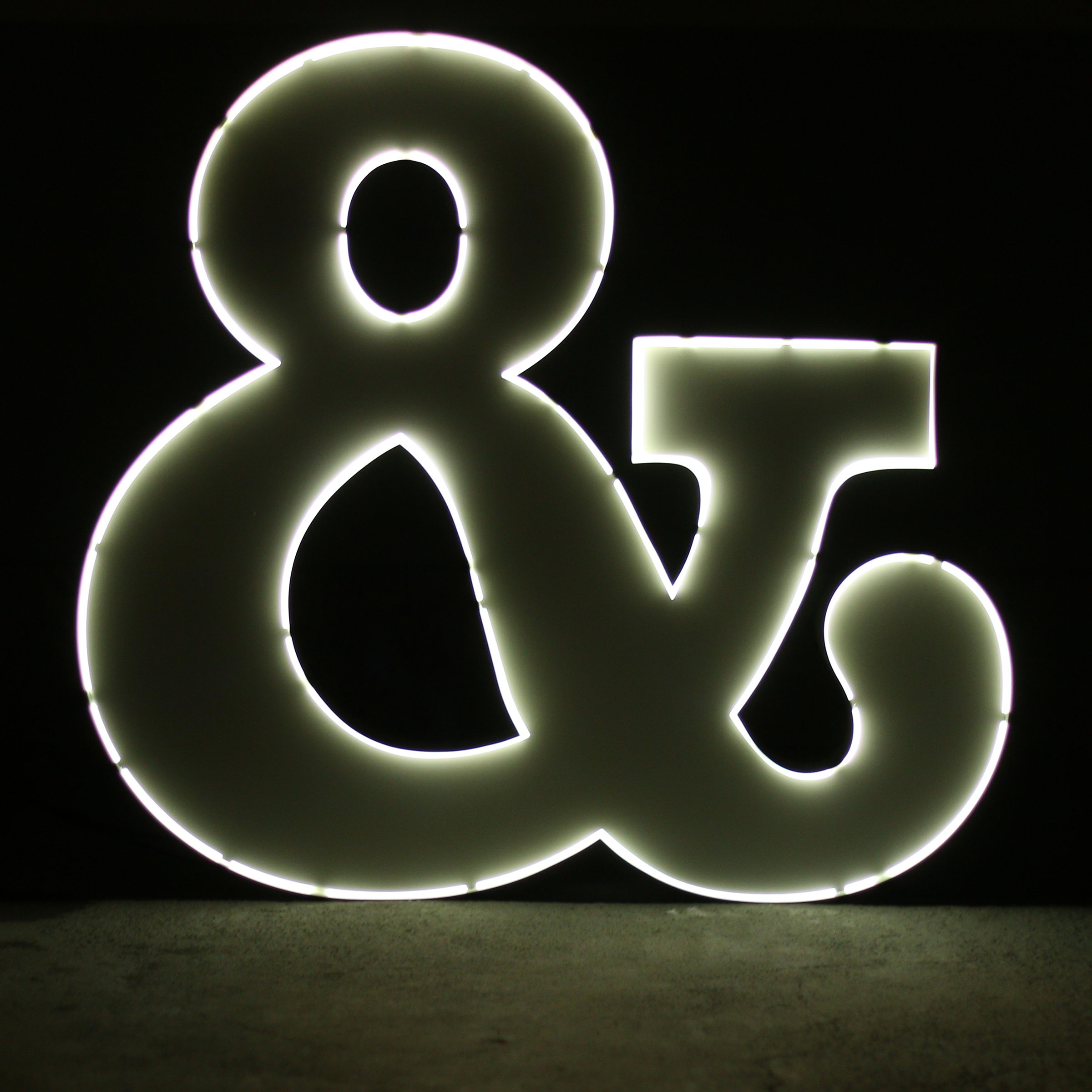 NEON STYLE“ Ampersand - iLUTE d.o.o.